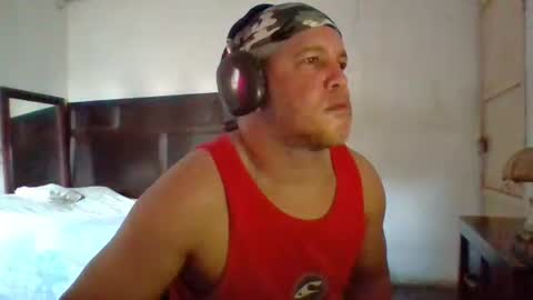 Snapshot of golons17 chatting on January 9, 6:21 pm golons17 online show from January 9, 6:21 pm