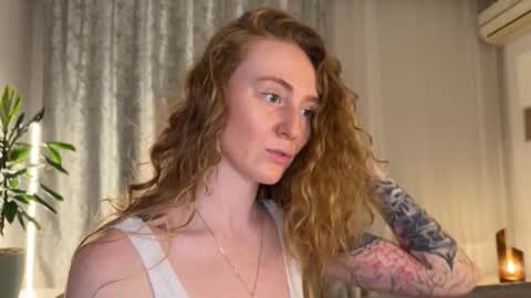 Polly online show from December 22, 1:08 pm