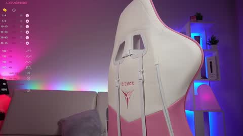 Snapshot of good_barbie chatting on December 14, 8:13 am Barbie online show from December 14, 8:13 am