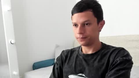 Snapshot of goodboy69i chatting on January 11, 1:05 pm goodboy69i online show from January 11, 1:05 pm