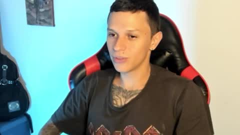 Snapshot of goodboy69i chatting on February 7, 5:49 pm goodboy69i online show from February 7, 5:49 pm