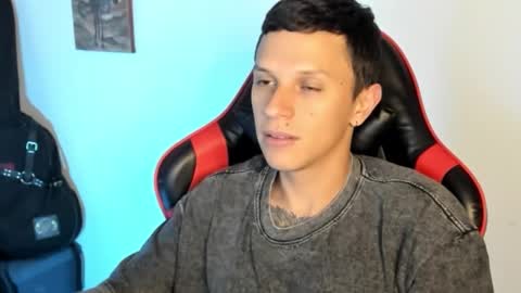 Snapshot of goodboy69i chatting on February 20, 8:53 pm goodboy69i online show from February 20, 8:53 pm