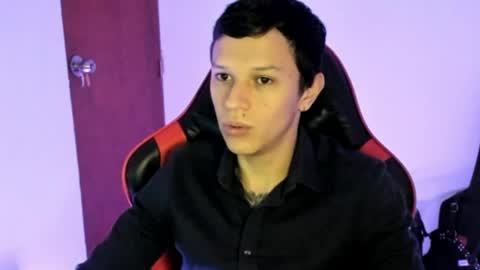 Snapshot of goodboy69i chatting on March 29, 12:38 pm goodboy69i online show from March 29, 12:38 pm