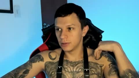 Snapshot of goodboy69i chatting on June 28, 1:06 pm goodboy69i online show from June 28, 1:06 pm