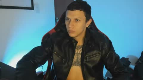 Snapshot of goodboy69i chatting on July 11, 1:03 pm goodboy69i online show from July 11, 1:03 pm