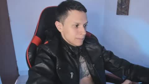 Snapshot of goodboy69i chatting on July 26, 8:38 pm goodboy69i online show from July 26, 8:38 pm