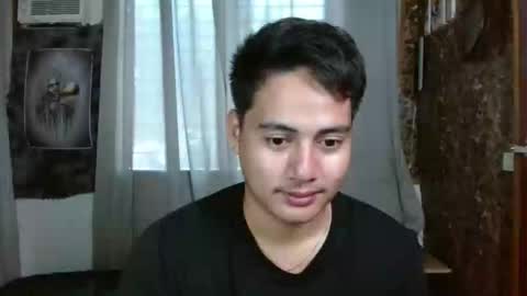 Snapshot of goodcaresweetboy chatting on December 4, 3:49 am FORD online show from December 4, 3:49 am