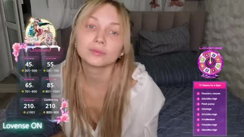 goodgirl0024 online show from January 18, 7:58 pm