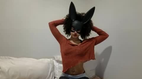 maeeo online show from March 3, 3:56 am