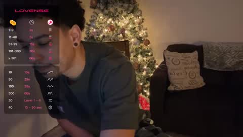 Snapshot of goodjob_jay chatting on December 27, 1:28 pm Goodjob Jay online show from December 27, 1:28 pm