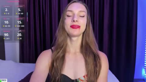 Snapshot of goodnight_kitty chatting on October 31, 10:11 pm goodnight_kitty online show from October 31, 10:11 pm