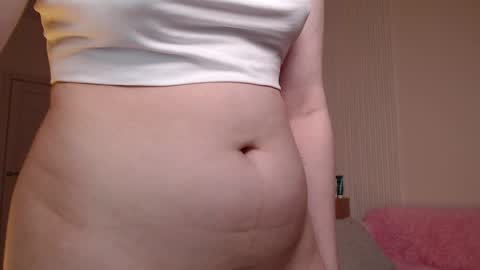 Yulia 24  online show from June 1, 7:37 pm