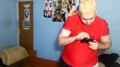 Snapshot of gorak32 chatting on December 30, 3:35 pm GoraK online show from December 30, 3:35 pm