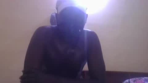 Snapshot of gorashado chatting on December 3, 11:13 pm Sexy Black Model online show from December 3, 11:13 pm