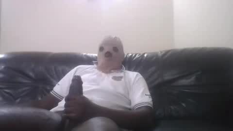 Snapshot of gorashado chatting on November 6, 10:21 pm Sexy Black Model online show from November 6, 10:21 pm