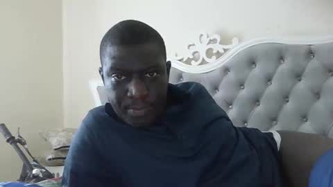 Snapshot of gorashado chatting on January 7, 2:19 pm Sexy Black Model online show from January 7, 2:19 pm