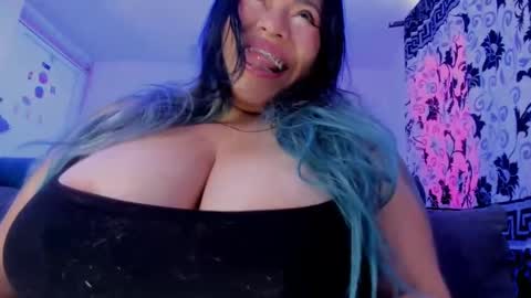 Snapshot of gorditalivability chatting on November 5, 8:53 pm brenda online show from November 5, 8:53 pm