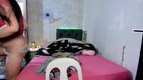 Snapshot of gorgeneviev69 chatting on October 8, 4:37 pm geneviev online show from October 8, 4:37 pm