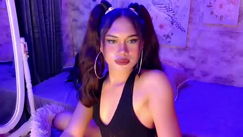 Snapshot of gorgeous_anora chatting on February 25, 7:09 am Anora online show from February 25, 7:09 am