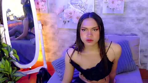 Snapshot of gorgeous_anora chatting on March 5, 6:54 am Anora online show from March 5, 6:54 am