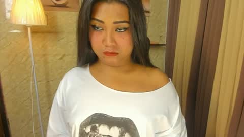 RIANA online show from July 26, 6:04 pm