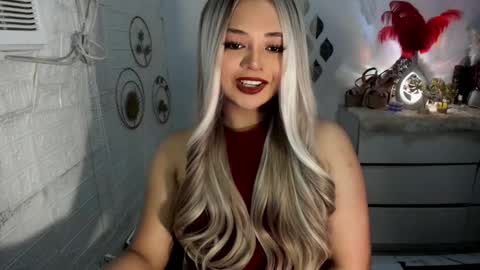 Snapshot of gorgeousamandarose chatting on February 2, 8:30 pm Amanda rose online show from February 2, 8:30 pm