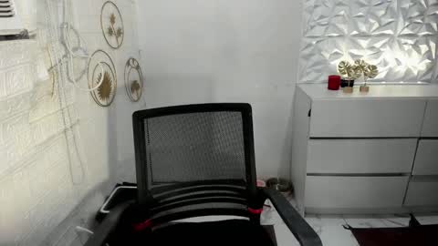 Snapshot of gorgeousamandarose chatting on September 22, 1:18 am Amanda rose online show from September 22, 1:18 am