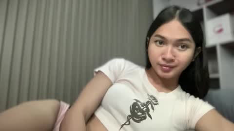 Snapshot of gorgex_diana chatting on May 19, 11:16 am D I A N A online show from May 19, 11:16 am