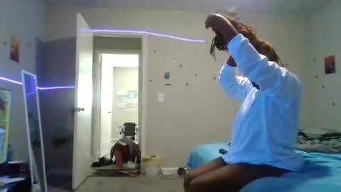 Snapshot of gotcake713 chatting on November 23, 1:55 pm Sue Goddess online show from November 23, 1:55 pm