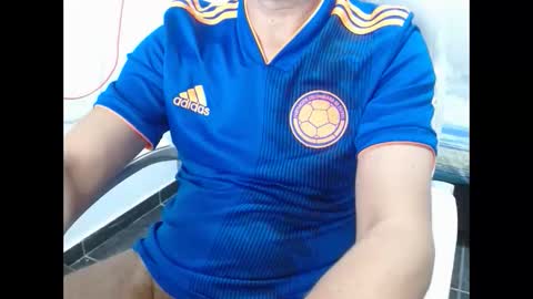 Snapshot of goten7 chatting on November 8, 4:23 am Andres online show from November 8, 4:23 am