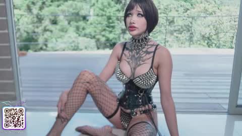 Snapshot of goth_dolll chatting on April 25, 7:33 pm sophie Special celebration a the beach 300k followers 3011 and 0112 online show from April 25, 7:33 pm