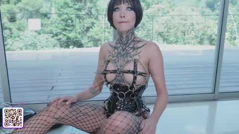 Snapshot of goth_dolll chatting on May 9, 7:30 pm sophie Special celebration a the beach 300k followers 3011 and 0112 online show from May 9, 7:30 pm