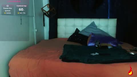 goth_minerva online show from October 12, 1:43 pm