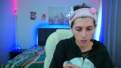 goth_minerva online show from February 3, 2:00 pm