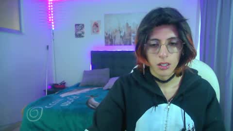 goth_minerva online show from May 18, 1:28 pm