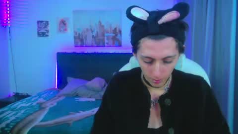 goth_minerva online show from June 15, 1:35 pm