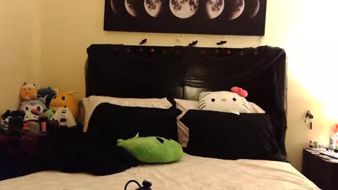 Snapshot of gothbaby305 chatting on November 2, 5:48 pm gothbaby305 online show from November 2, 5:48 pm