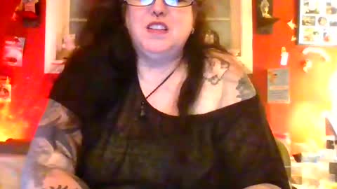 Snapshot of gothickmaiden chatting on July 5, 4:19 am GothickMaiden online show from July 5, 4:19 am