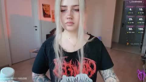 traumfrau Kira angel face devil eyes I SELL A LOT VIDEO IN GALLERY online show from April 6, 2:07 pm