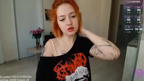 Snapshot of gothkittys chatting on July 22, 7:22 am traumfrau Kira angel face devil eyes I SELL A LOT VIDEO IN GALLERY online show from July 22, 7:22 am