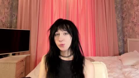 gothlovv online show from March 17, 9:01 am