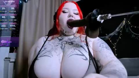 Snapshot of gotic_pie chatting on November 28, 4:53 pm Elina start 800 pm GMT online show from November 28, 4:53 pm