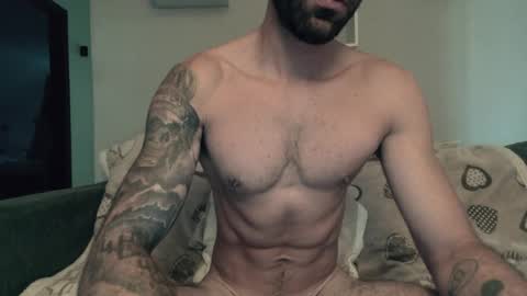 gottalovelatinas online show from May 5, 8:44 am