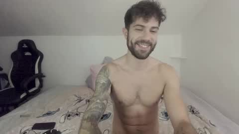 gottalovelatinas online show from May 12, 2:47 pm