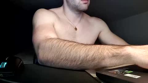 goura2000 online show from March 1, 10:10 pm