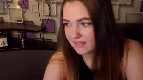 Snapshot of grace054 chatting on November 27, 12:13 am Grace online show from November 27, 12:13 am