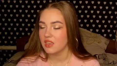 Snapshot of grace054 chatting on January 7, 11:29 pm Grace online show from January 7, 11:29 pm