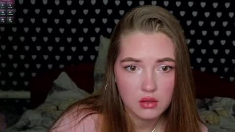 Snapshot of grace054 chatting on February 6, 12:04 am Grace online show from February 6, 12:04 am