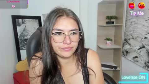 Snapshot of grace__lovely chatting on October 12, 1:54 pm Grace online show from October 12, 1:54 pm