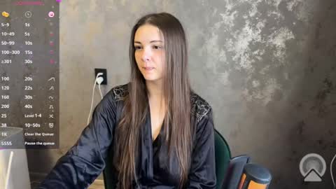 Snapshot of gracebrownnn chatting on June 21, 3:25 pm Grace Brown online show from June 21, 3:25 pm